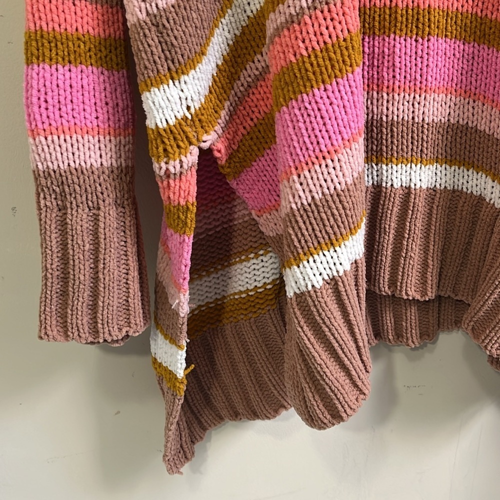 Aerie Women’s Oversized Chenille Turtleneck Sweater Size Medium - Picture 5 of 10